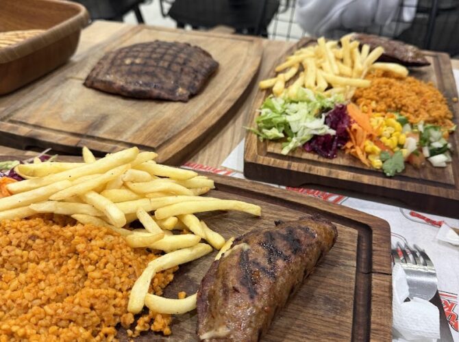 Restaurant Dürüm Kebab 2 à Marseille, France