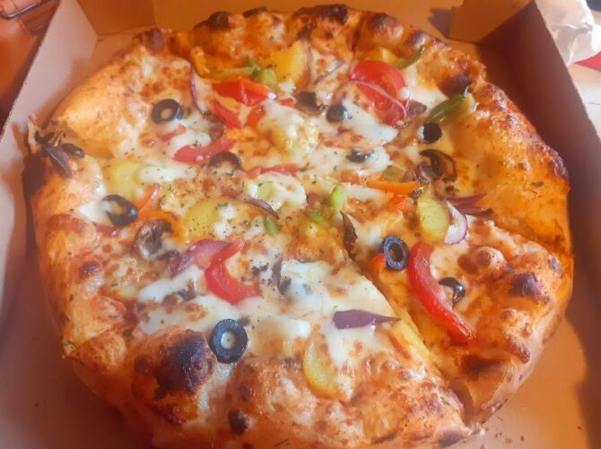 Restaurant Family Pizza 369 à Reims, France