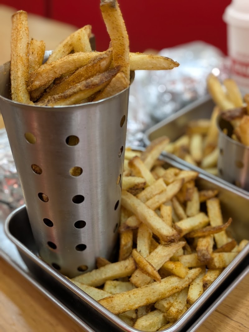 Restaurant Five Guys Burgers and Fries Lyon République à Lyon, France