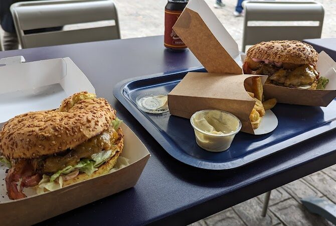 Foodies Dijon Restaurant à Dijon, France