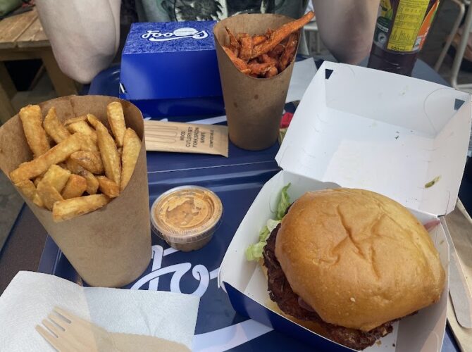 Foodies Dijon Restaurant à Dijon, France