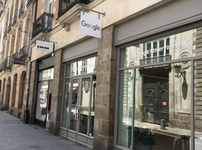 Restaurant Fox and Friends Pub à Rennes, France