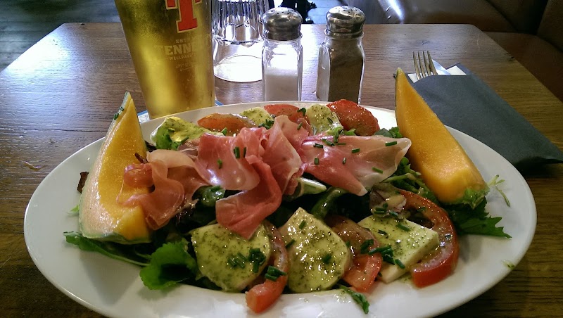 Restaurant Fox and Friends Pub à Rennes, France