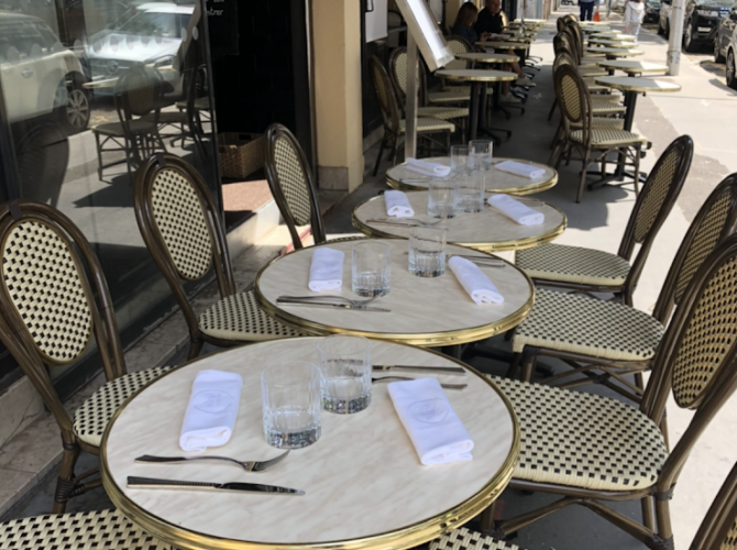 Restaurant Fratelli Parisi.. Brasserie italienne à Lyon, France