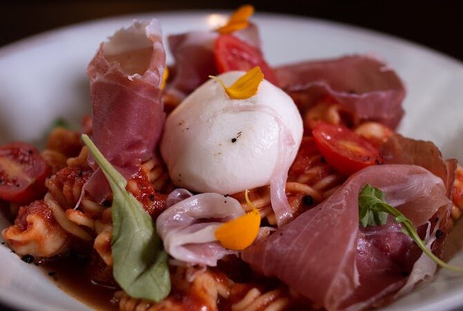 Restaurant Fratelli Parisi.. Brasserie italienne à Lyon, France