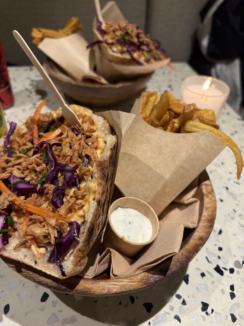 Restaurant Frau – kebab artisanal à Lyon, France