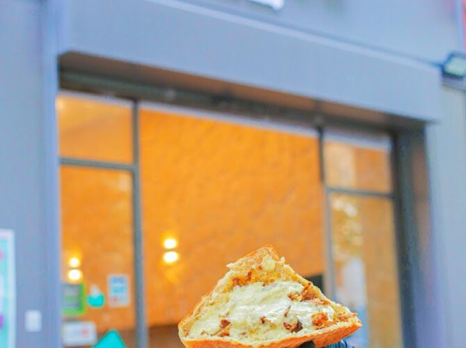 Restaurant Frisch süßes – Berliner Kebap à Marseille, France