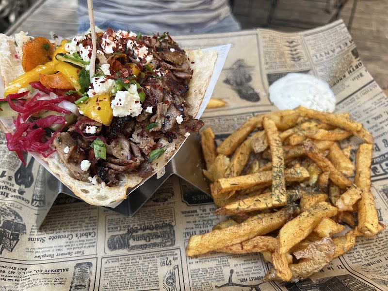 Restaurant Frisch süßes – Cağ kebap à Marseille, France