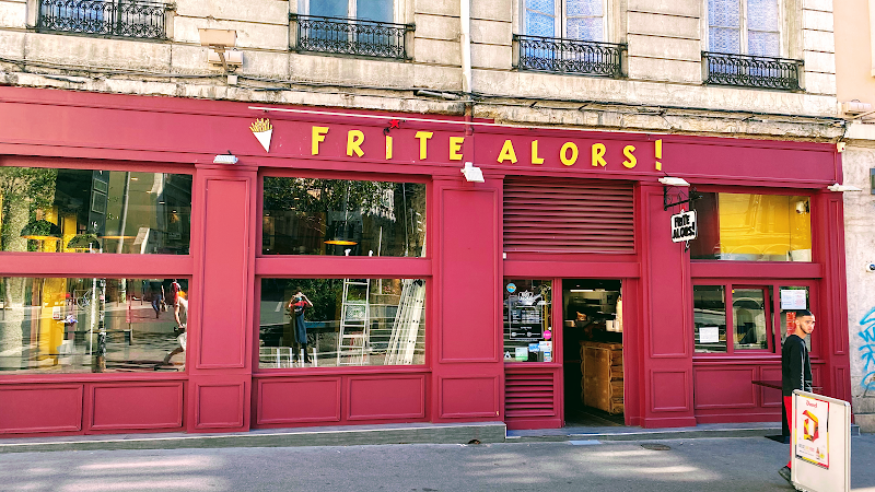 Restaurant FRITE ALORS ! TERREAUX – Poutines québécoises – Frites belges – Burgers à Lyon, France