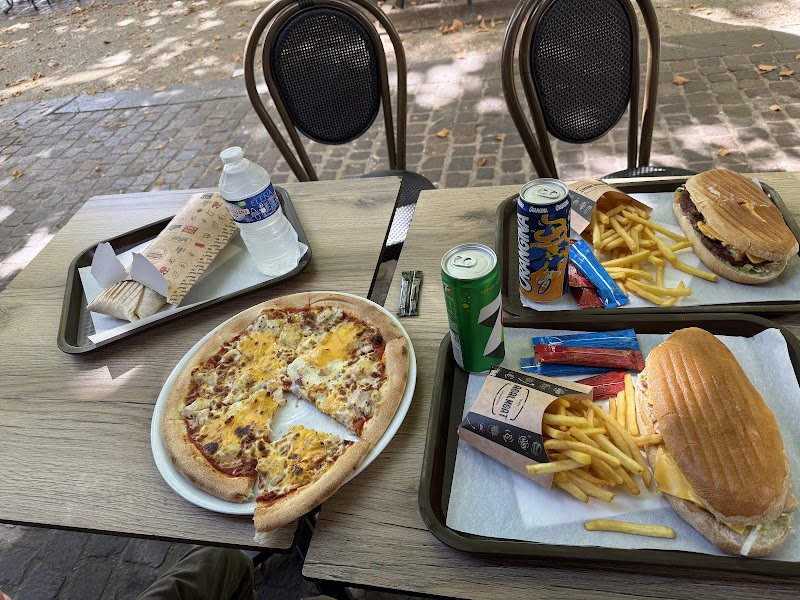 Restaurant Good and Tasty Champs sur Marne à Champs-sur-Marne, France