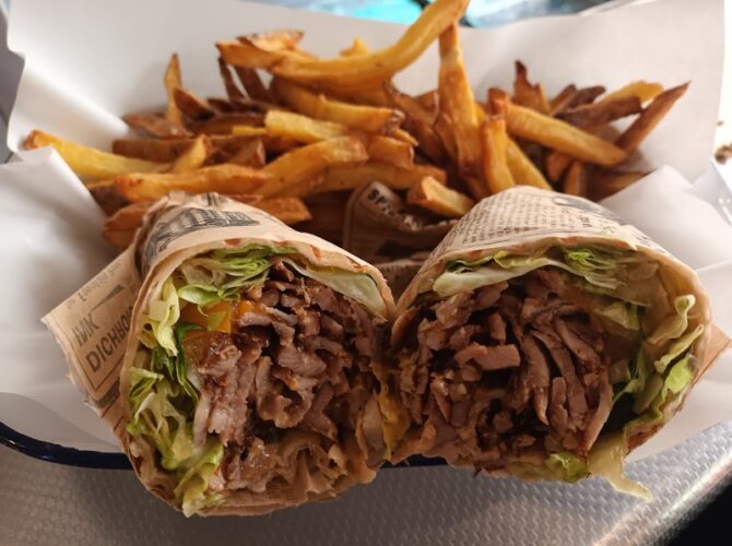 Restaurant Grill & Kebab à Paris, France