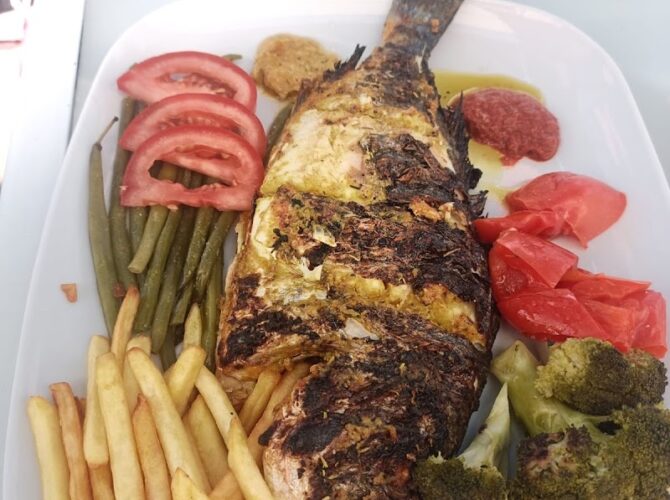 Restaurant Grillade 40 – Snack, Kebab, Pizzeria à Marseille, France