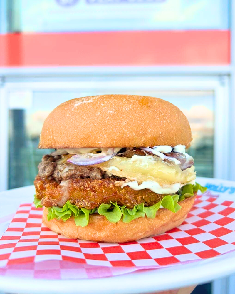 Restaurant Holly’s Diner à Cesson-Sévigné, France