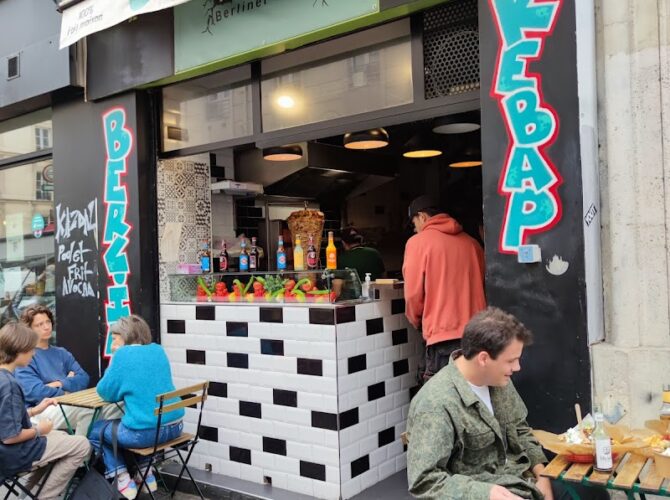 Restaurant IMPACT BERLINER KEBAP à Paris, France