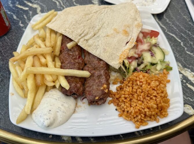 Restaurant ISTANBUL GRILL KEBAB – VIEUX PORT à Marseille, France