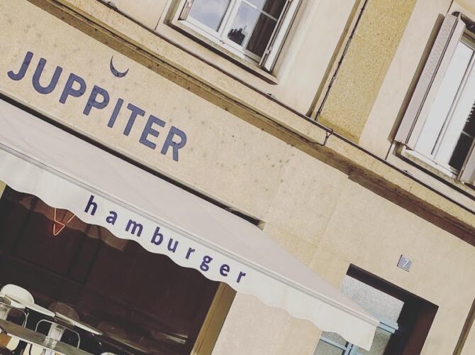 Restaurant Juppĭter Smashburger à Rennes, France
