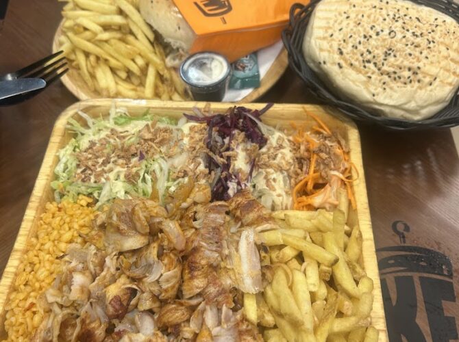 Restaurant Kebab Factory (Rue du Commerce) à Tours, France