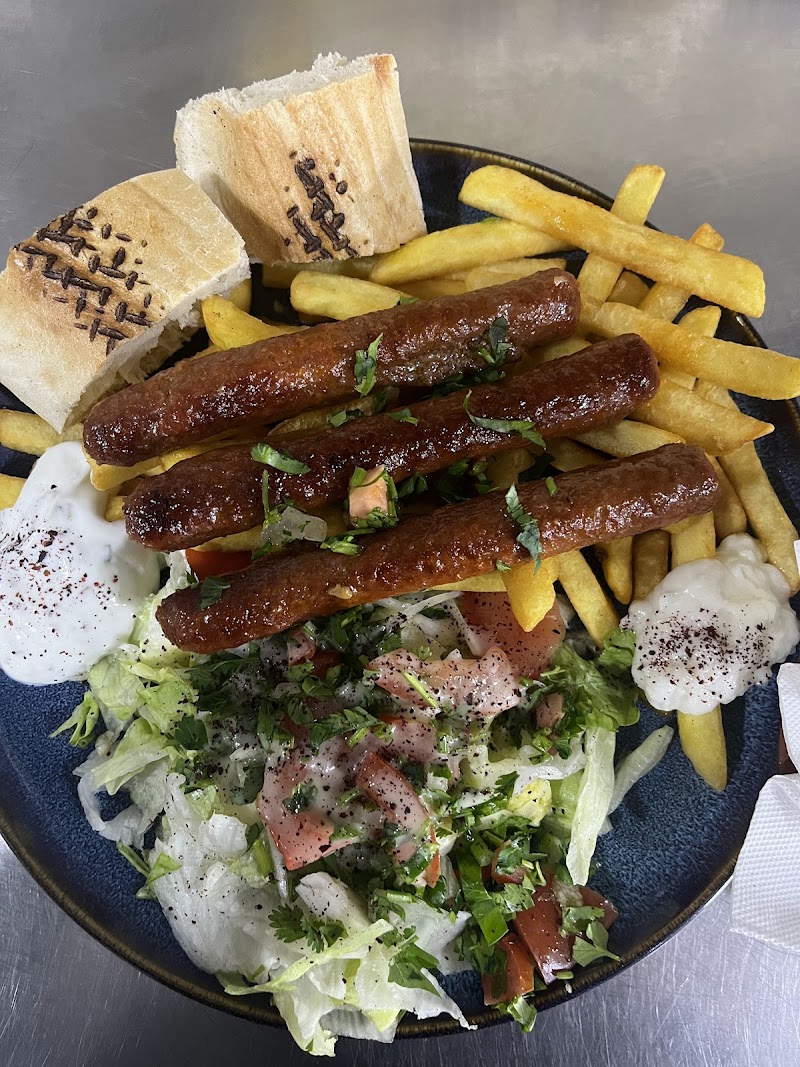 Restaurant Kebab Mina – Kebab & Lebanese Fusion Food à Paris, France