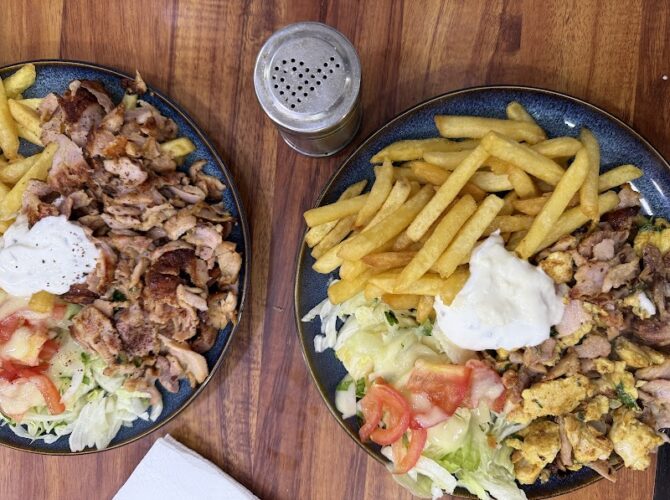 Restaurant Kebab Mina – Kebab & Lebanese Fusion Food à Paris, France