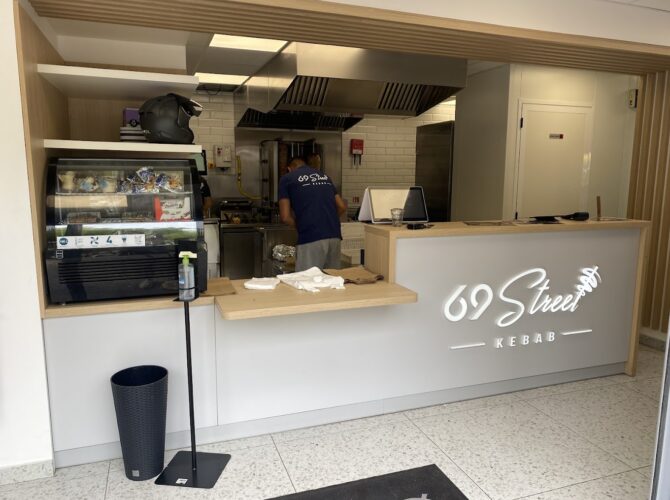 Restaurant Kebab Place de Paris (Street Kebab 69 Vaise) à Lyon, France