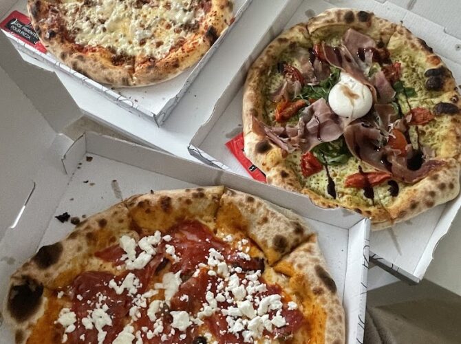 Restaurant La Bella Pizza à Brest, France