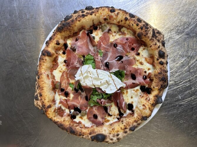 Restaurant La Bella Pizza à Brest, France