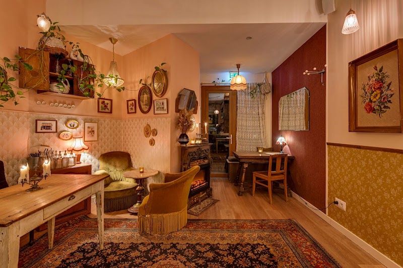 Restaurant La Bossue à Paris, France