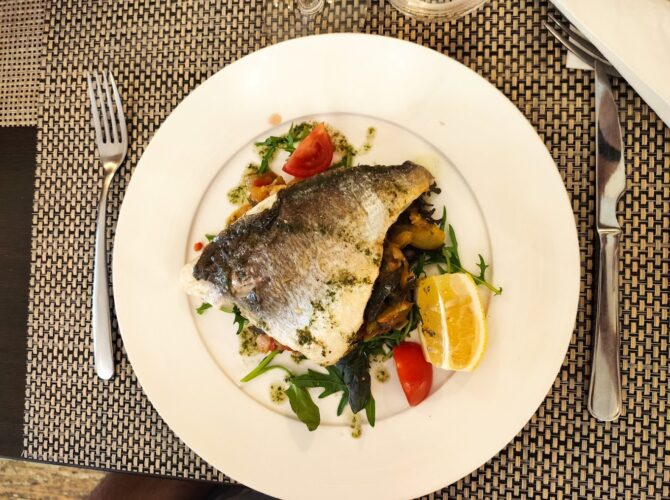 Restaurant La boussole carree chez Pat et Coco à Cannes, France