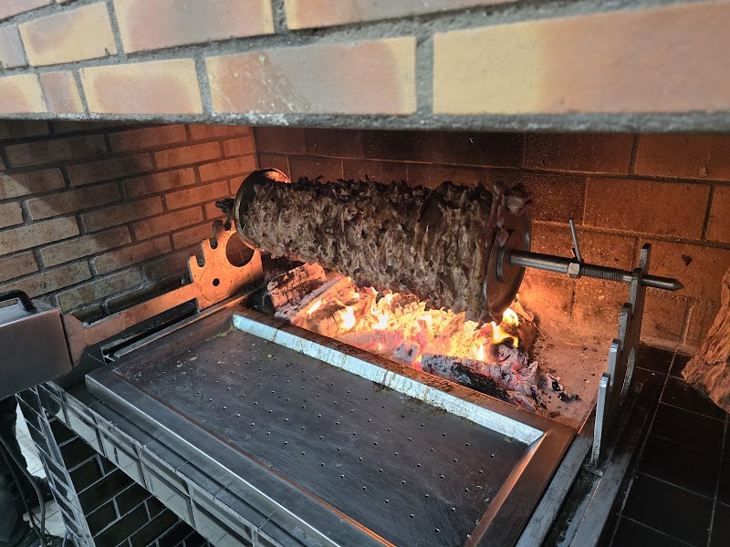 Restaurant la broche Cağ kebab à Marseille, France