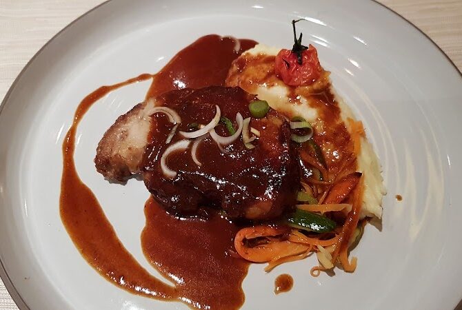 Restaurant La Cabane Des Praz à Chamonix-Mont-Blanc, France