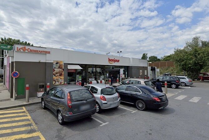 Restaurant La Croissanterie à Pontault-Combault, France