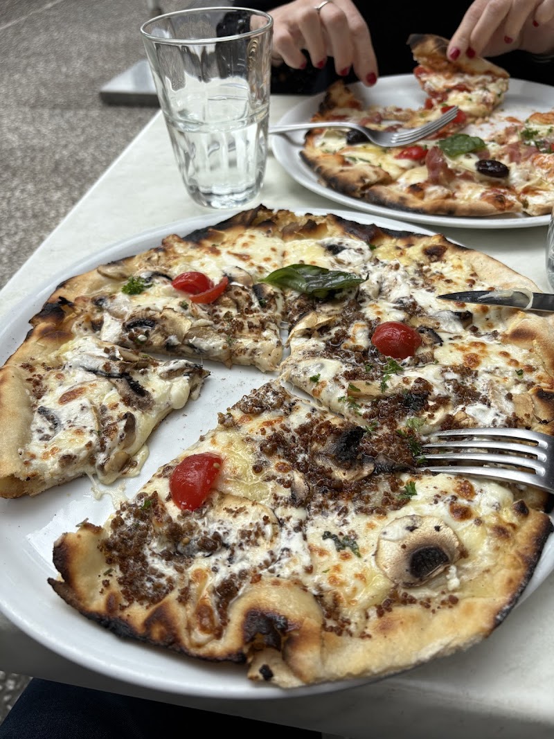 Restaurant La Cucina – Ristorante-pizzeria à Grenoble, France — photo 3