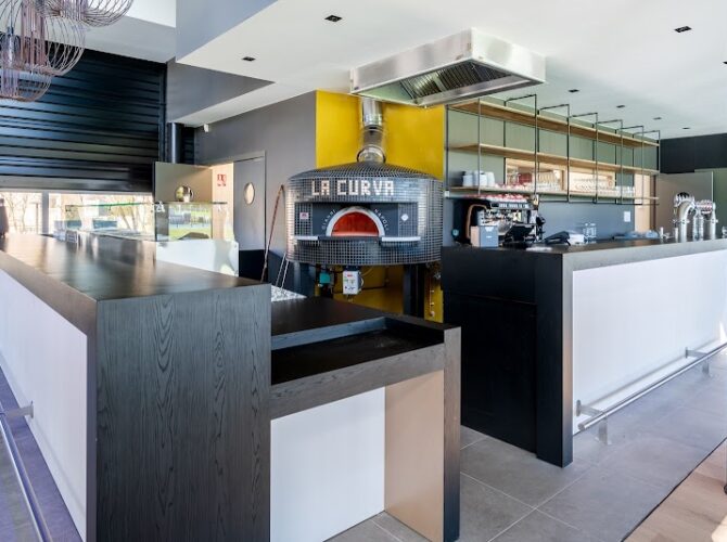 LA CURVA Restaurant italien à Villeneuve-d'Ascq, France