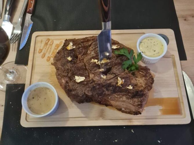 Restaurant La Dame de Coeur à Reims, France