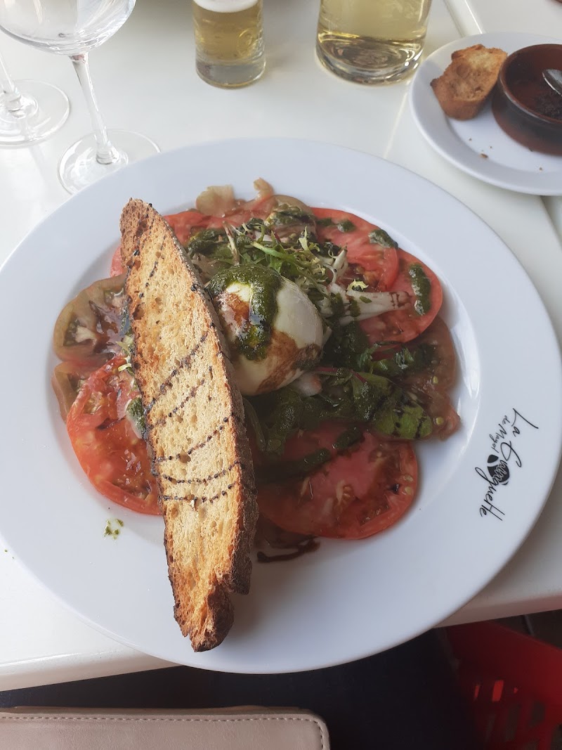 Restaurant La Guinguette de Mayol à Toulon, France — photo 2