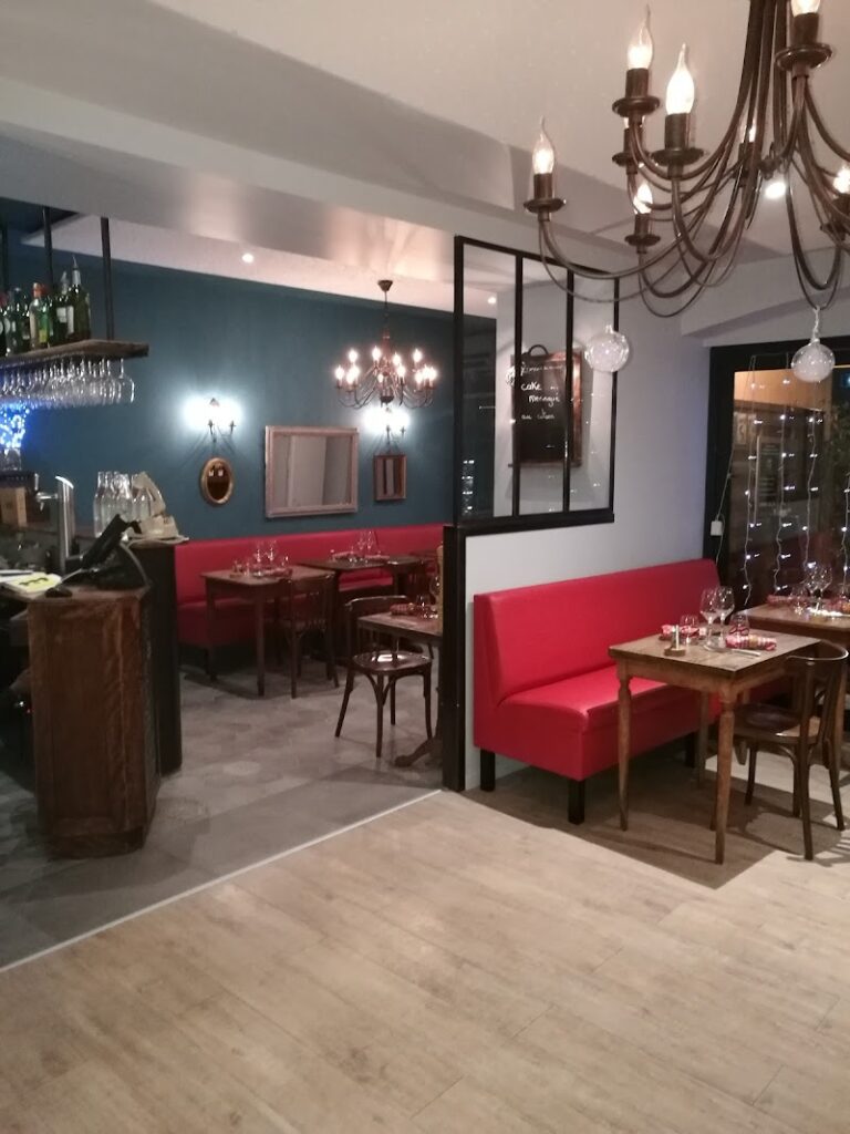 Restaurant La Maison Jaune à Gap, France — photo 1