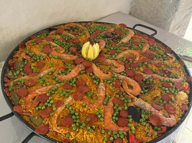 Restaurant LA PAELLA DE PAPA à Puiseux-en-France, France