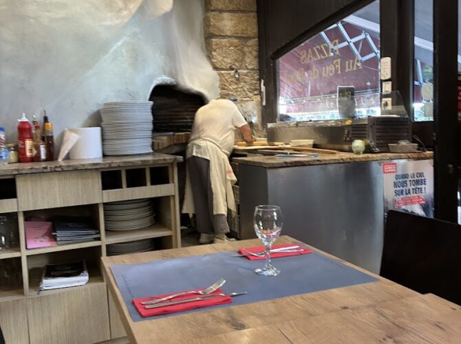 Restaurant La Pizzaiola “Chez Xavier” à Cannes, France