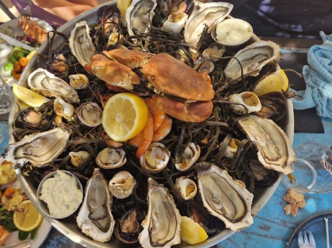 La POISSONNERIE Côté Restaurant à Toulon, France