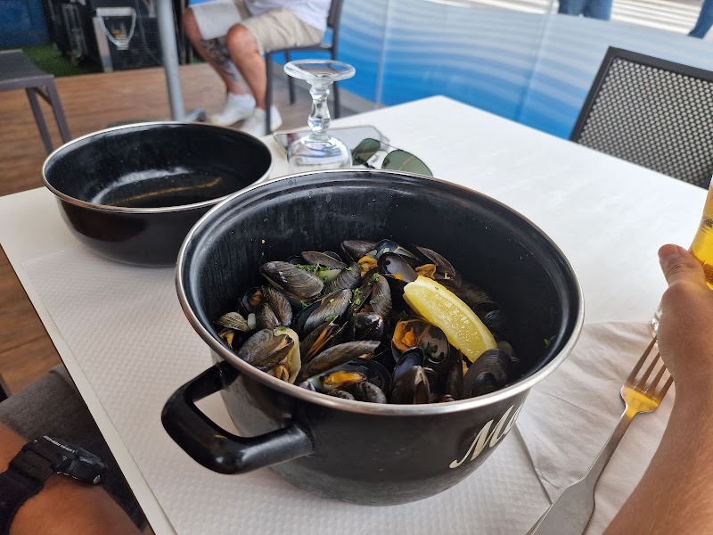 Restaurant La Presqu’ile Tabac PMU Brasserie Bar à Brest, France