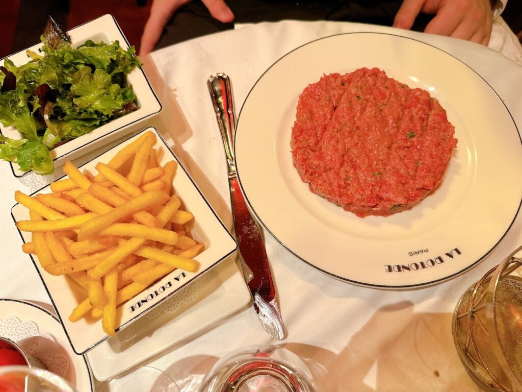 Restaurant La Rotonde à Paris, France