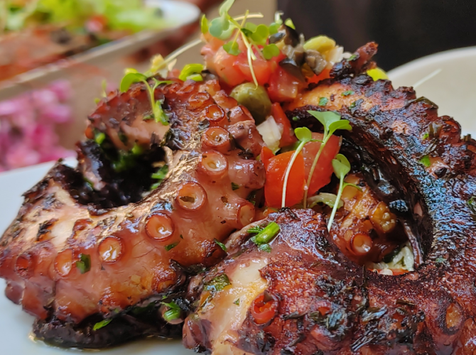 Restaurant La Tête à Toto à Toulon, France