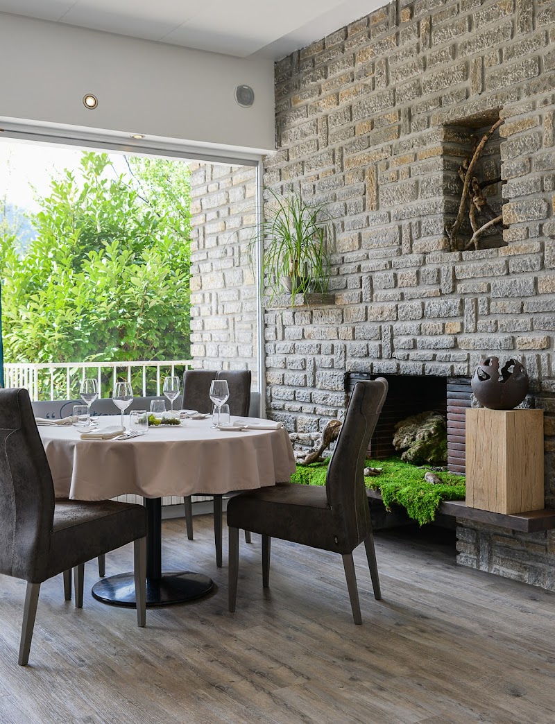 Restaurant La Tour Des Sens à Tencin, France