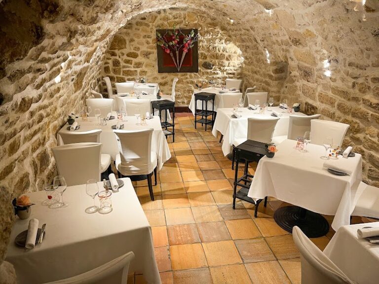 Restaurant La Truffière à Paris, France