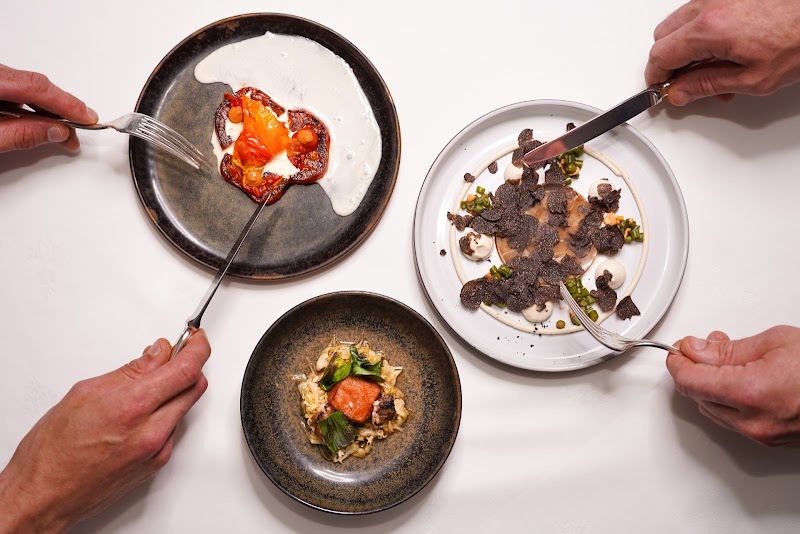 Restaurant La Truffière à Paris, France