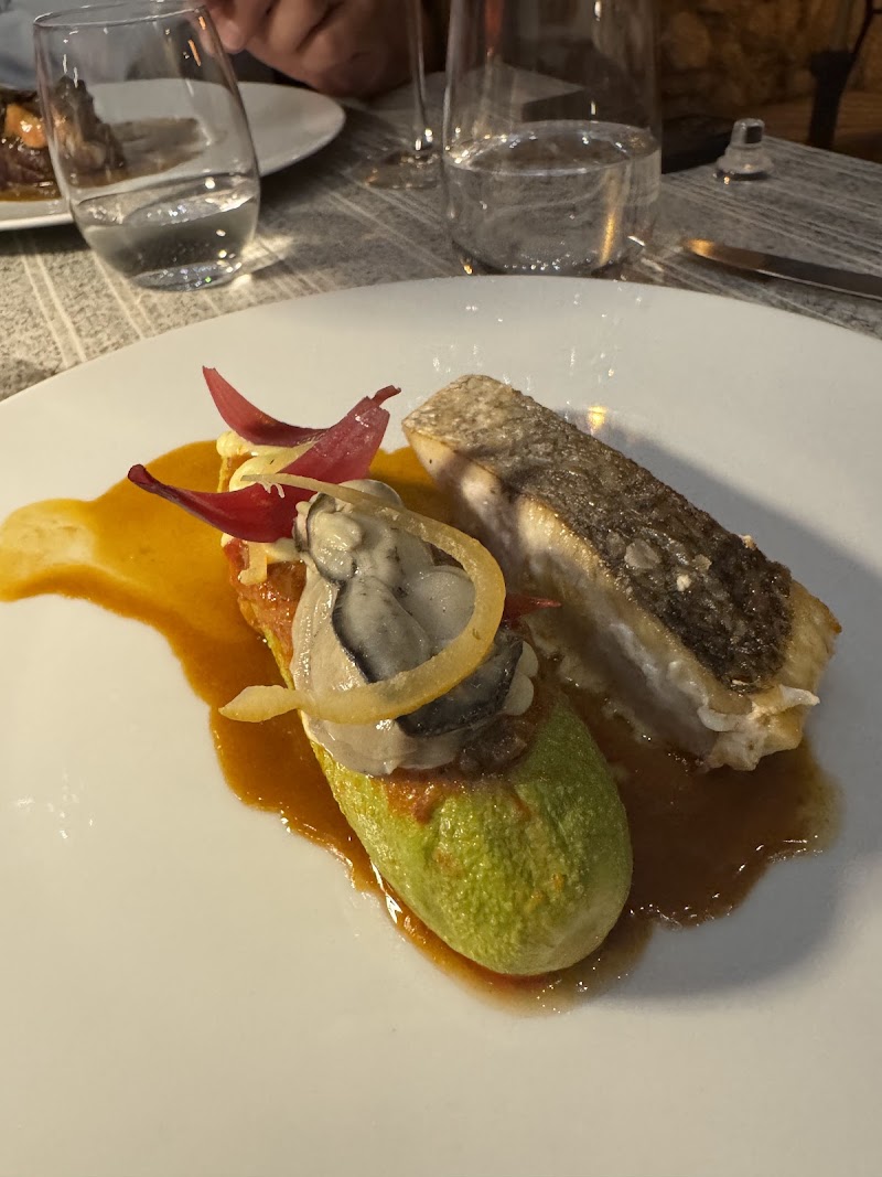 Restaurant La Tulipe Noire à Fleury, France