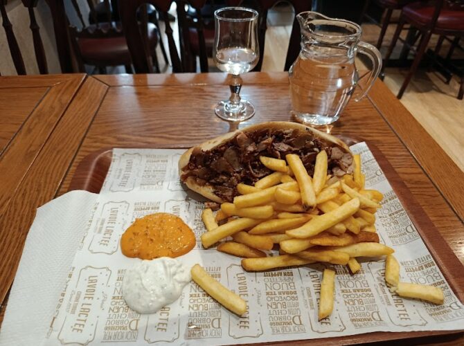 Restaurant La Voie Lactée Resto Rapide à Paris, France