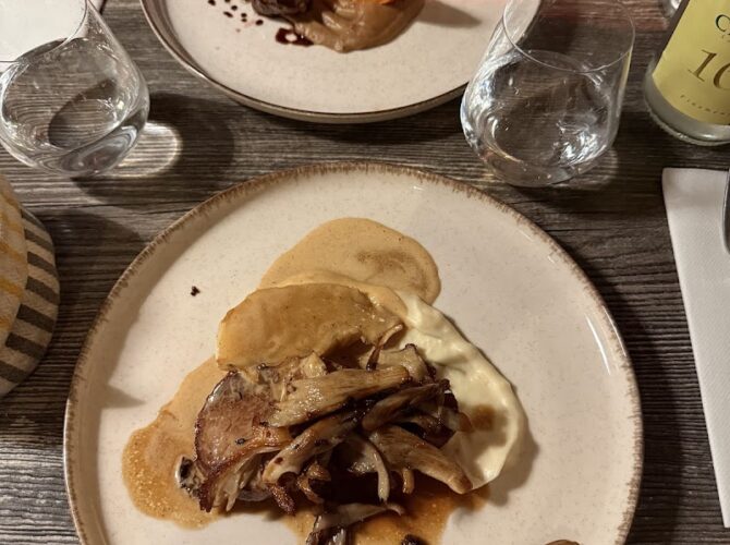 Restaurant L’Accolade à Paris, France