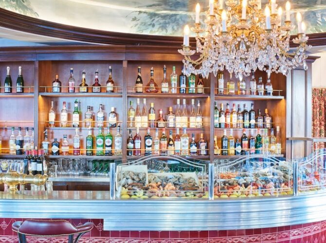 Restaurant L’Alsace à Paris, France