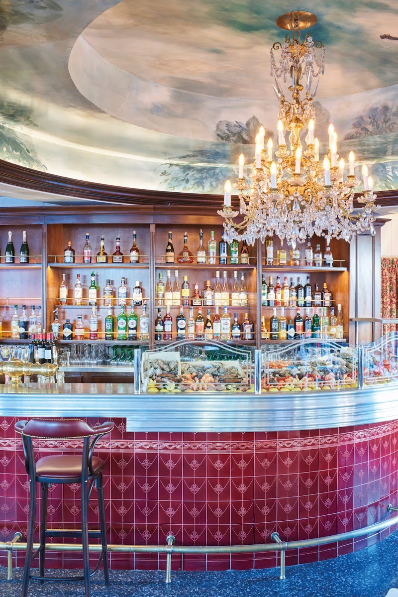 Restaurant L’Alsace à Paris, France